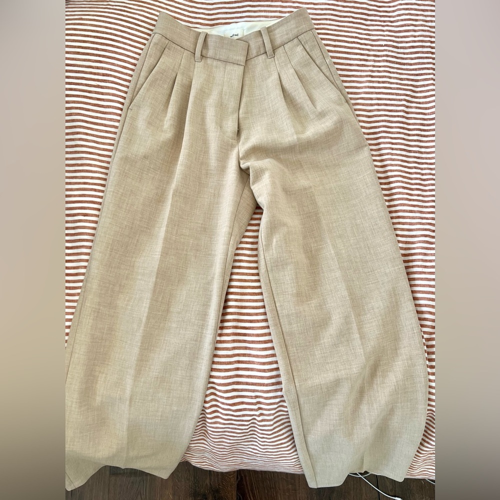 Aritzia Effortless Pant - Heather Oat